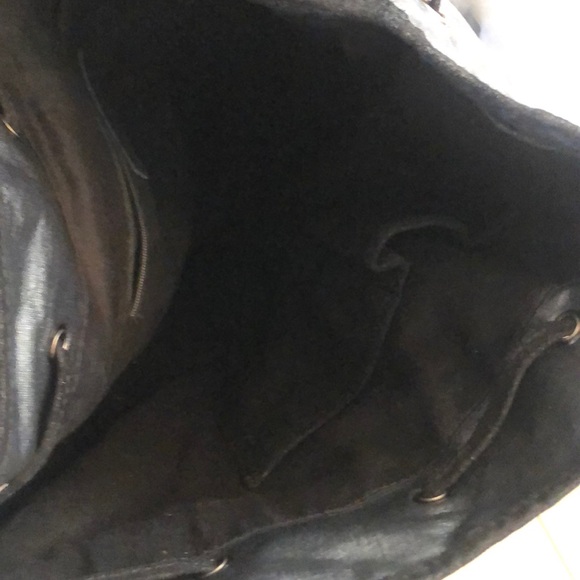 Hinge Black Metallic Multi ZIP Travel Bag - Picture 8 of 8